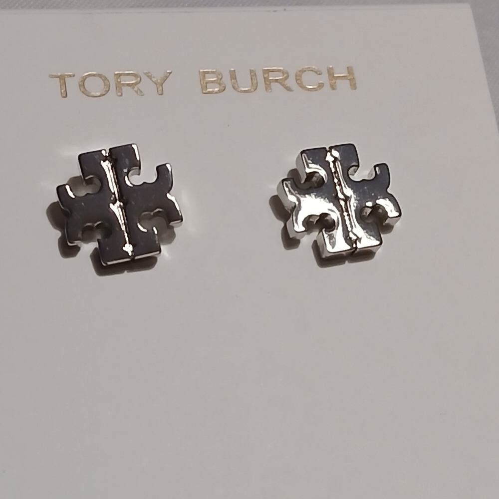 NWOT Toryburch Stud Earrings